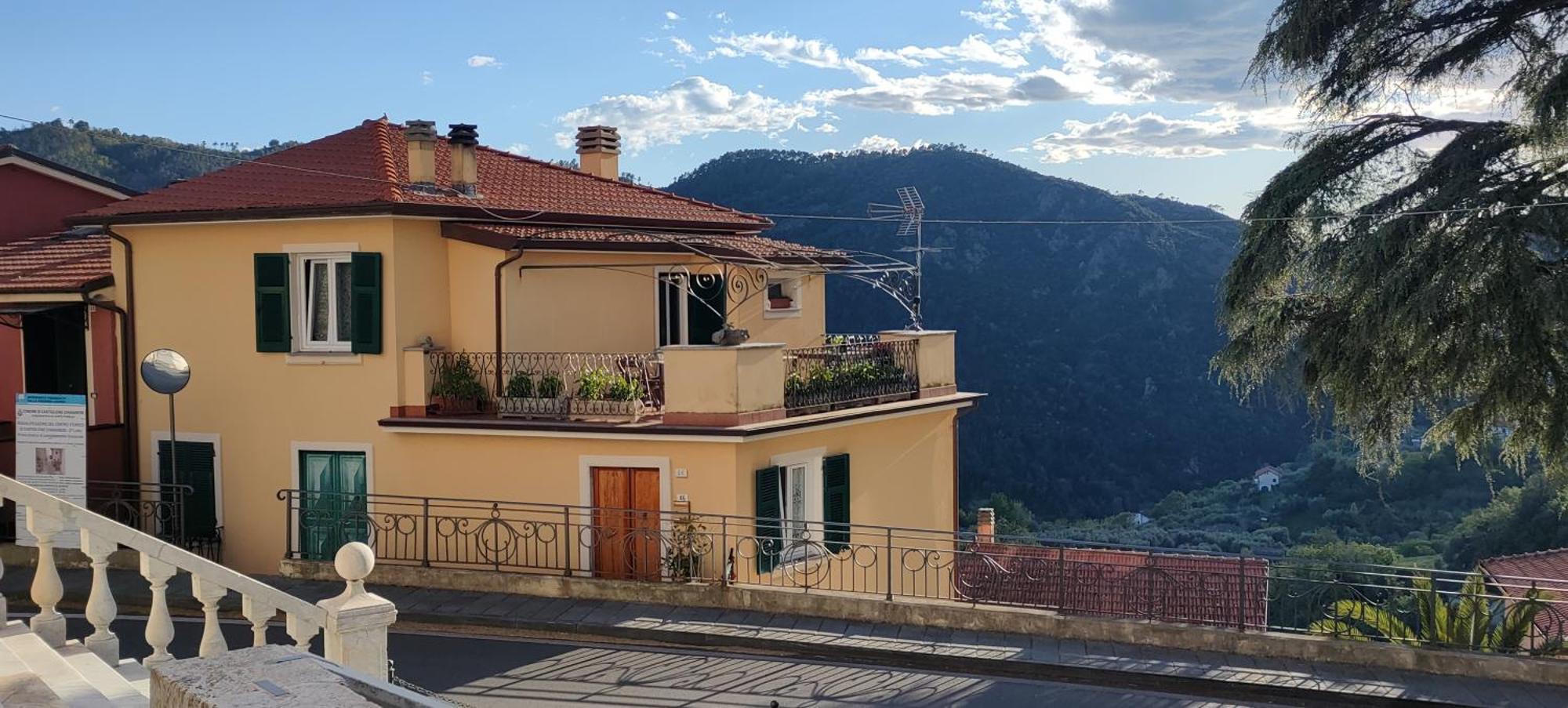 Camera Tra Le Cinque Terre, Camogli E Portofino. Vista Valle E Scorcio Mare All'Orizzonte Castiglione Chiavarese Bagian luar foto