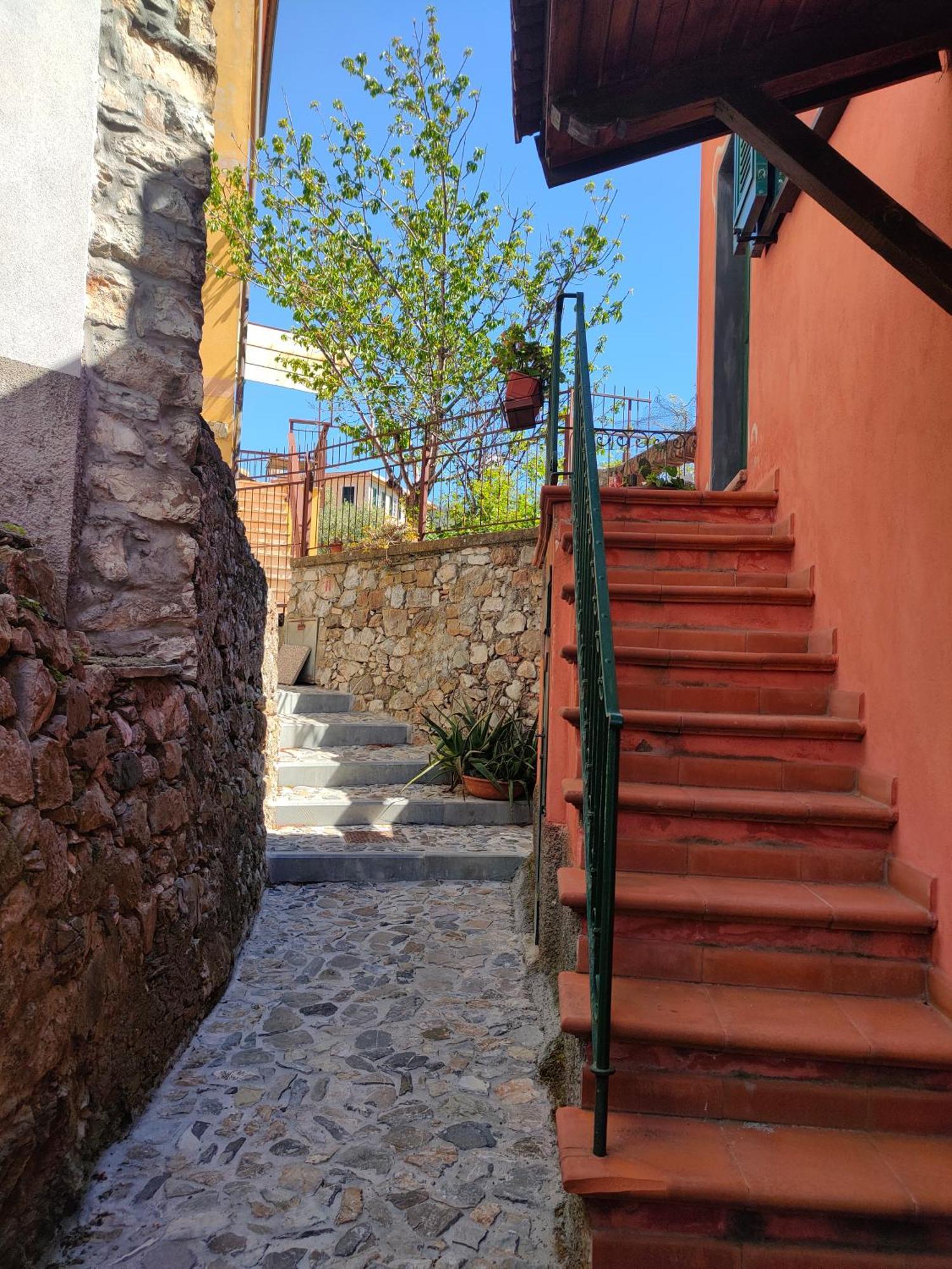 Camera Tra Le Cinque Terre, Camogli E Portofino. Vista Valle E Scorcio Mare All'Orizzonte Castiglione Chiavarese Bagian luar foto
